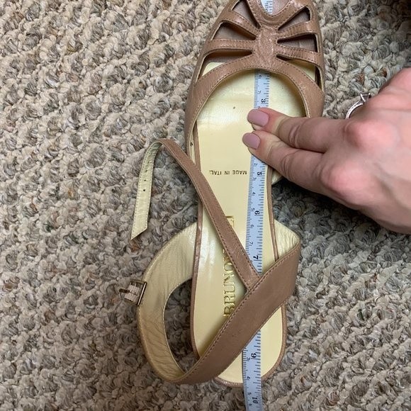 Bruno Magli leather sandals Kitten Heel Height 2 &1/4 inches - Picture 5 of 10